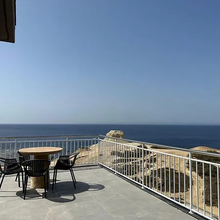 Salini * Zebbug (Gozo)